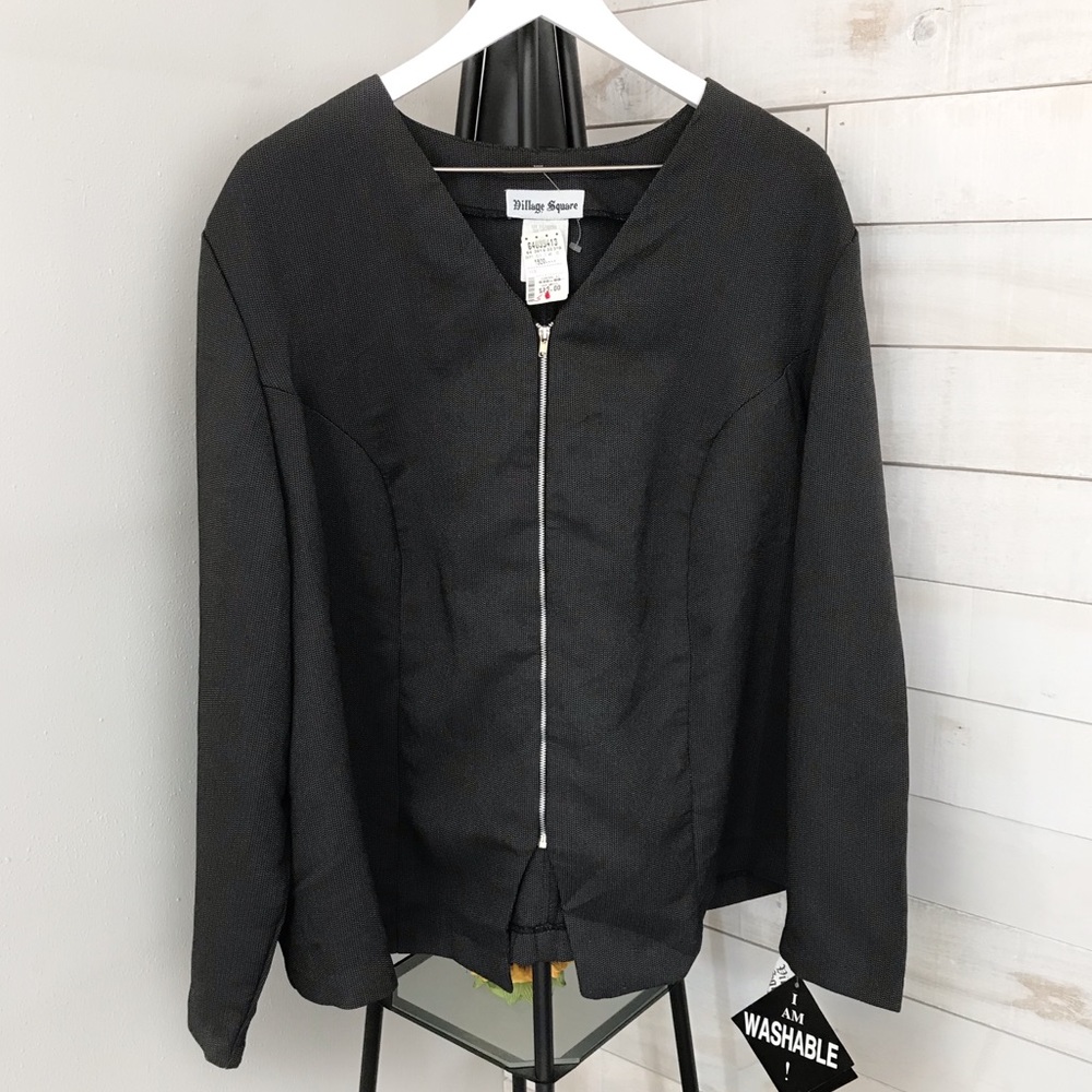 NWT Village Square Plus Size Gray Zip-Up Blazer